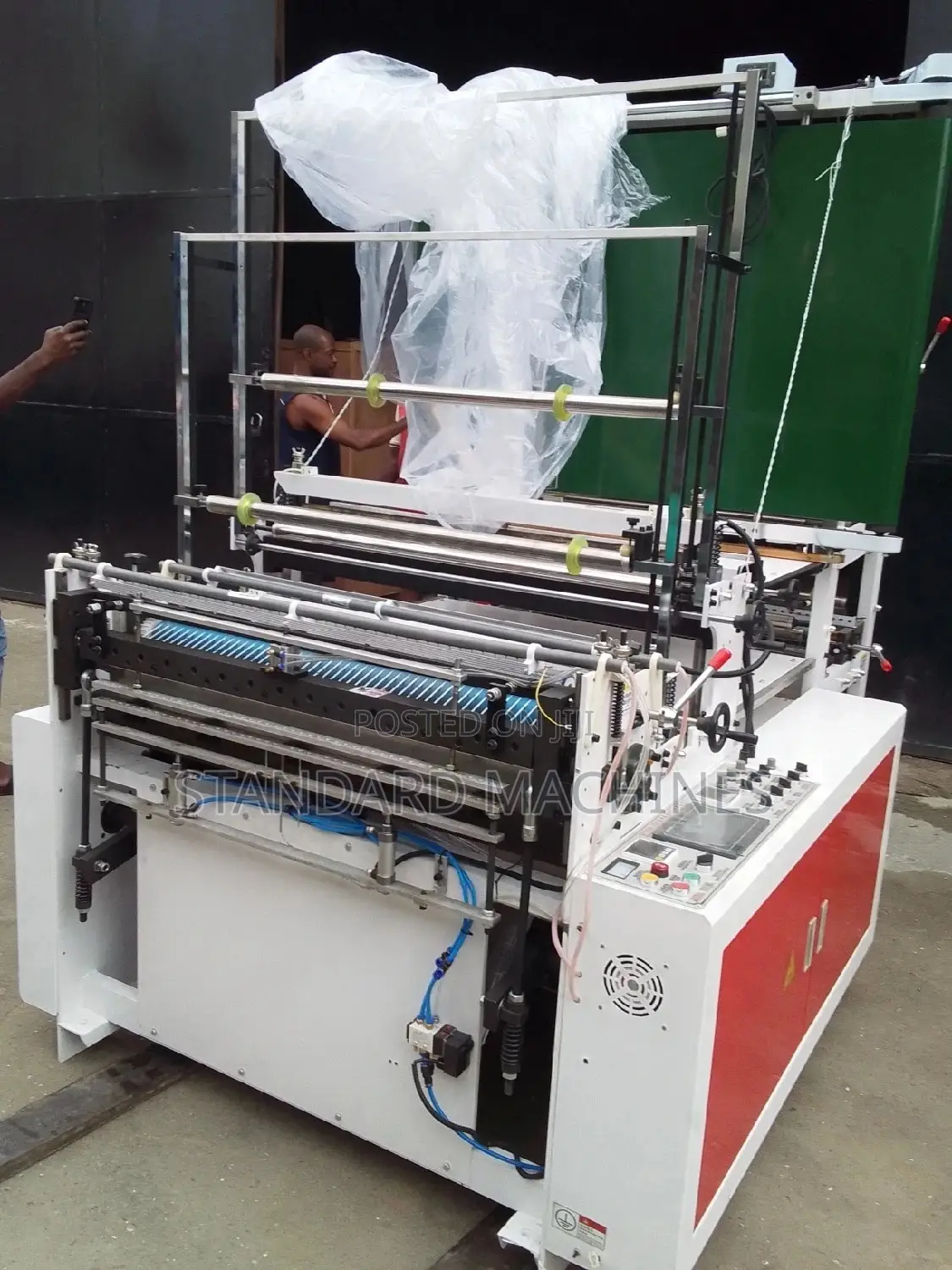 Double Deck Cutting and Sealing Machine