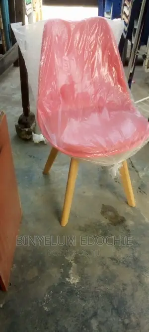 High Quality Plastic Chair