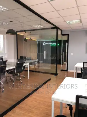 Aluminum Office Partition With a Glass