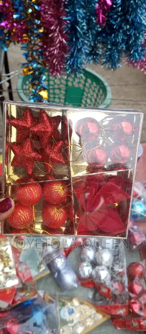Decorating Accessories