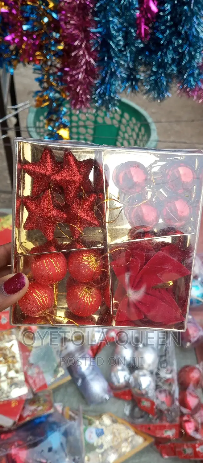 Decorating Accessories