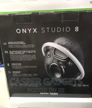 Onyx Studio 8