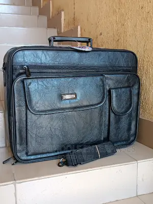 Very Big Omaya Leather Men Office, Laptop and Handbag