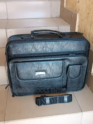 Big Omaya Men Leather Office, Laptop and Handbag