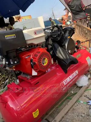 Petrol Engine Air Compressor Machine 300L)5.5hp