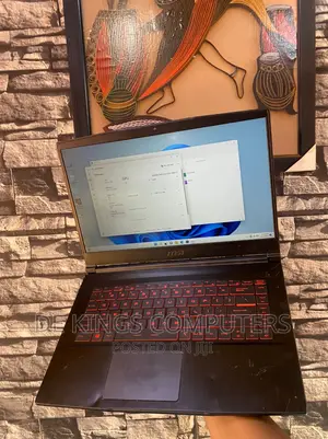 Laptop MSI GS65 Stealth Thin 8RE 8GB Intel Core i7 SSD 512GB
