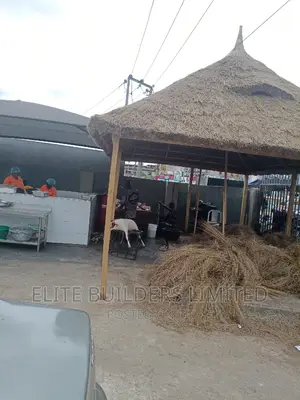 Master Builder Bush Bar Gazebo Hut
