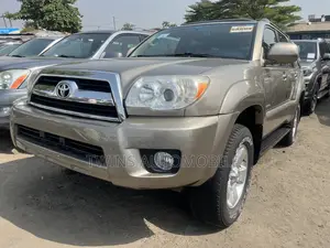 Toyota 4-Runner Limited 2008 Gold