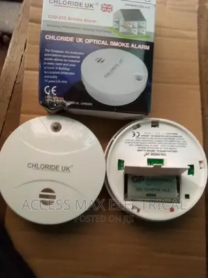Sensor Smoke Detector With One Battery. (Chloride Uk)