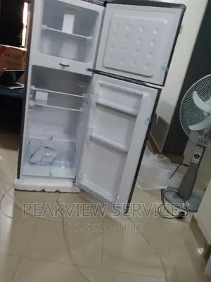 Low Noise Skyrun Double Door Top Freezer Refrigerator 138L