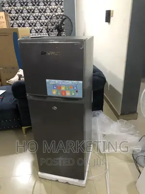 138 Liters Skyrun Refrigerator Top Freezer BCD-138hc