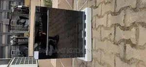 Built-in Dishwasher.