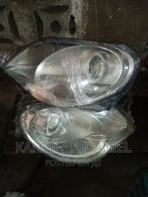 Headlights Volkswagen EOS 2007