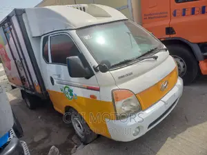 Hyundai Fb 2005 White