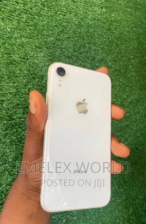 Apple iPhone XR 128 GB White