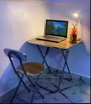 Simple Studio Reading Table and Chair Portable