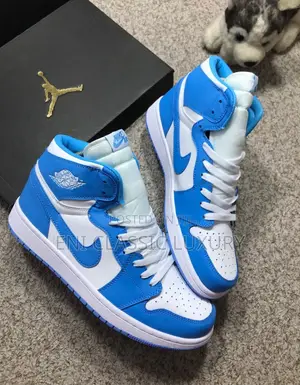 Super High Quality Nike Sb Sneakers Available In Store