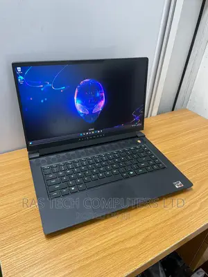 Laptop Dell Alienware M15 32GB Nvidia SSHD+SSD 1T