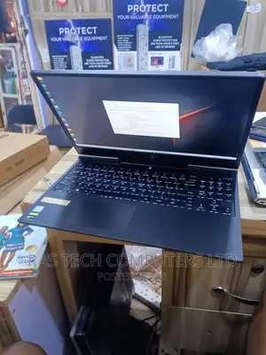 Laptop Lenovo 16GB Intel Core I7 SSHD+SSD 512GB