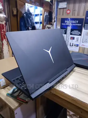 Laptop Lenovo 16GB Intel Core I7 SSHD+SSD 512GB