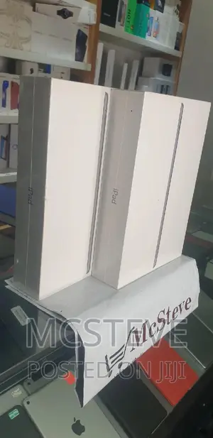 New Apple iPad 10.2 (2021) 64 GB Gray