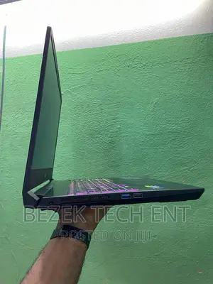 New Laptop MSI Katana 15 16GB Intel Core I7 SSD 1T