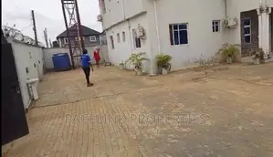 A Magnificent 22 Rooms Hotel in Baruwa Ipaja