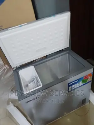 Super Cooling (BD-200A) Chest Freezer Skyrun+Key Lock