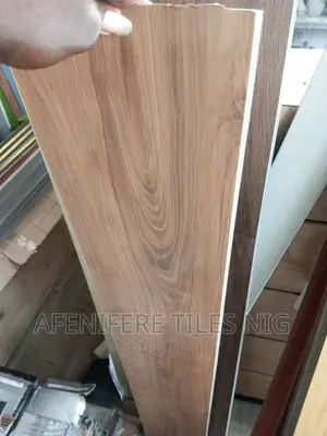 SPC Wooden Laminate Floors