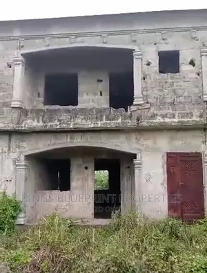 3bdrm Block of Flats in Agbarho, Warri for sale