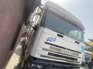 Iveco 6tyres 1999 White
