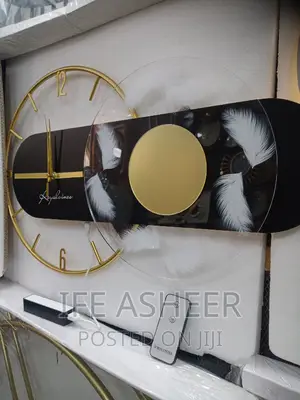 Exotic and Unique Wall Clock With Remote Control 002