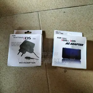 Nintendo DS Lite Adapter. / Nintendo 3DS Adapter.