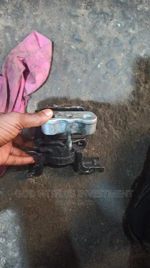 Engine Mounting Corolla 2010 America