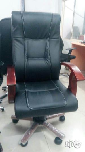 Office Executive Chair With Formica Hand