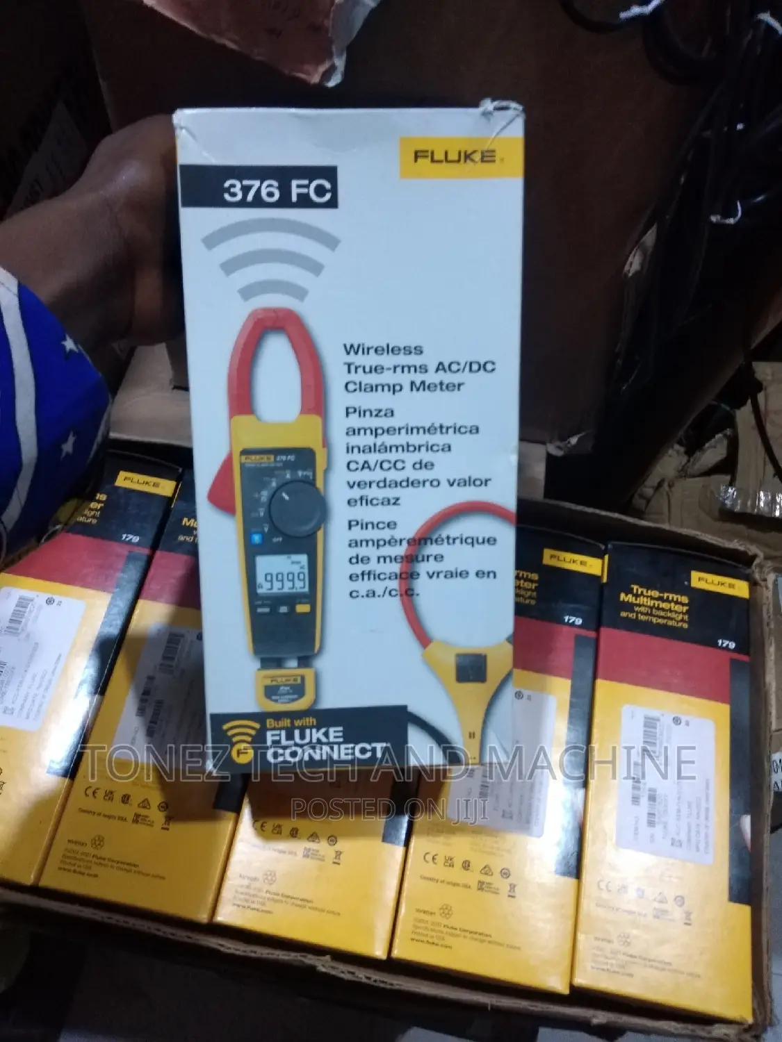Digital Fluke Meter (Fluke 376)