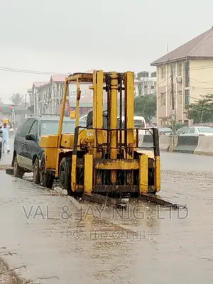 5 Tons Mitsubishi Forklift With 6 Cylinders Diesel Engine