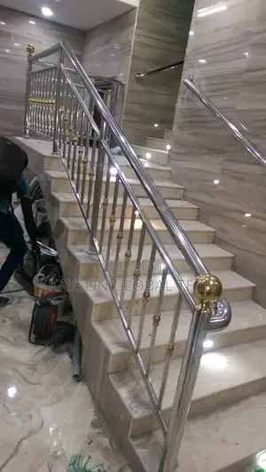 Stainless (Handrail) Staircase