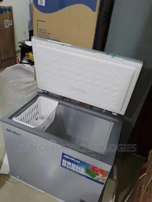 Durable and Smart Skyrun 200 Litres Chest Freezer (BD-200A)