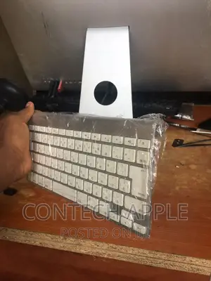 Apple Keyboard