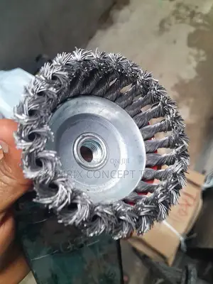 Iron Cup Brush