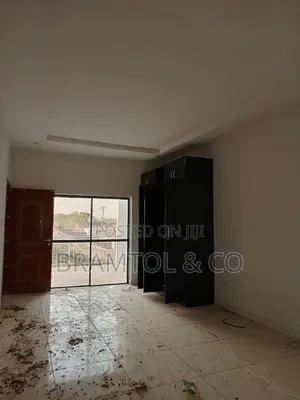 4bdrm Townhouse / Terrace in Gudu for rent