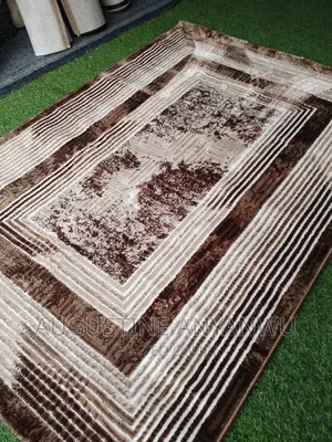 Quality Turkish Center Rug 7 / 10