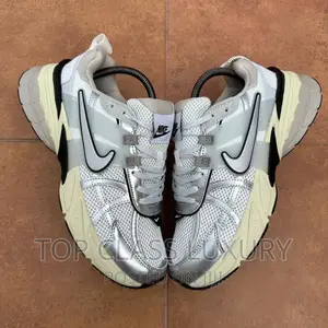 *Nike V2K Run Runtek White Metallic Silver*