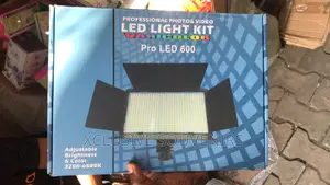 Professional Photo/Video Led Light Kit With Tripod Stand Pro Led 600