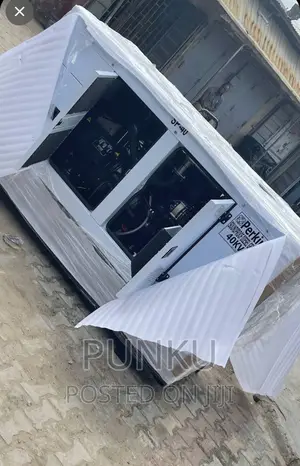 40 Kva Perkins Sound Proof Diesel Generator 100%