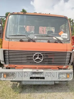 Mercedes Benz Cway Shit Tank Truck Tokunbo