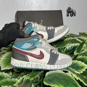 *Nike Air Jordan 1 Grey Xx Red Side Xx