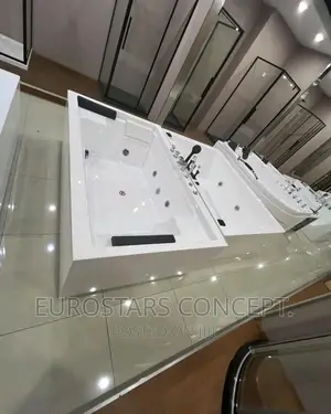 Square Double White Jacuzzi