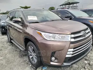 Toyota Highlander Limited Platinum 4x4 V6 (3.5L 6cyl 8A) 2017 Brown